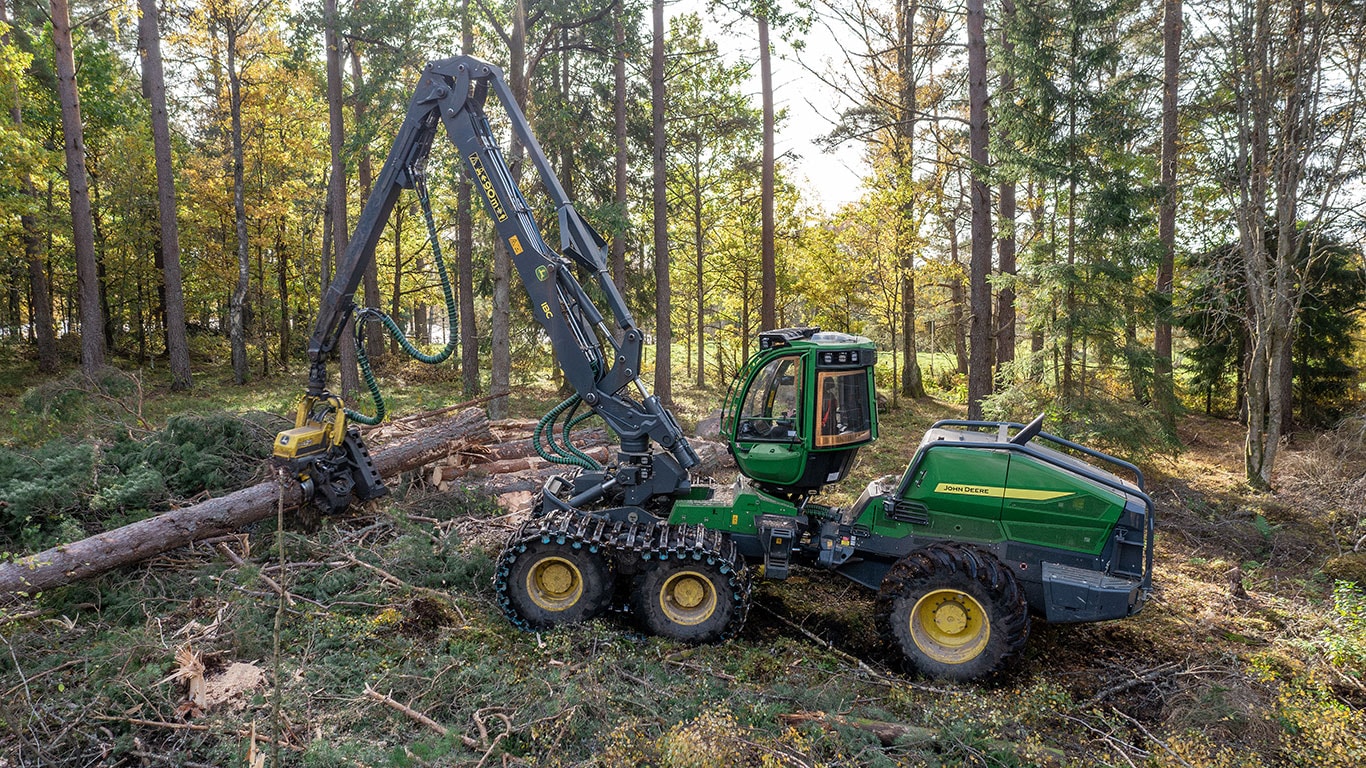 Харвестър John Deere 1470H