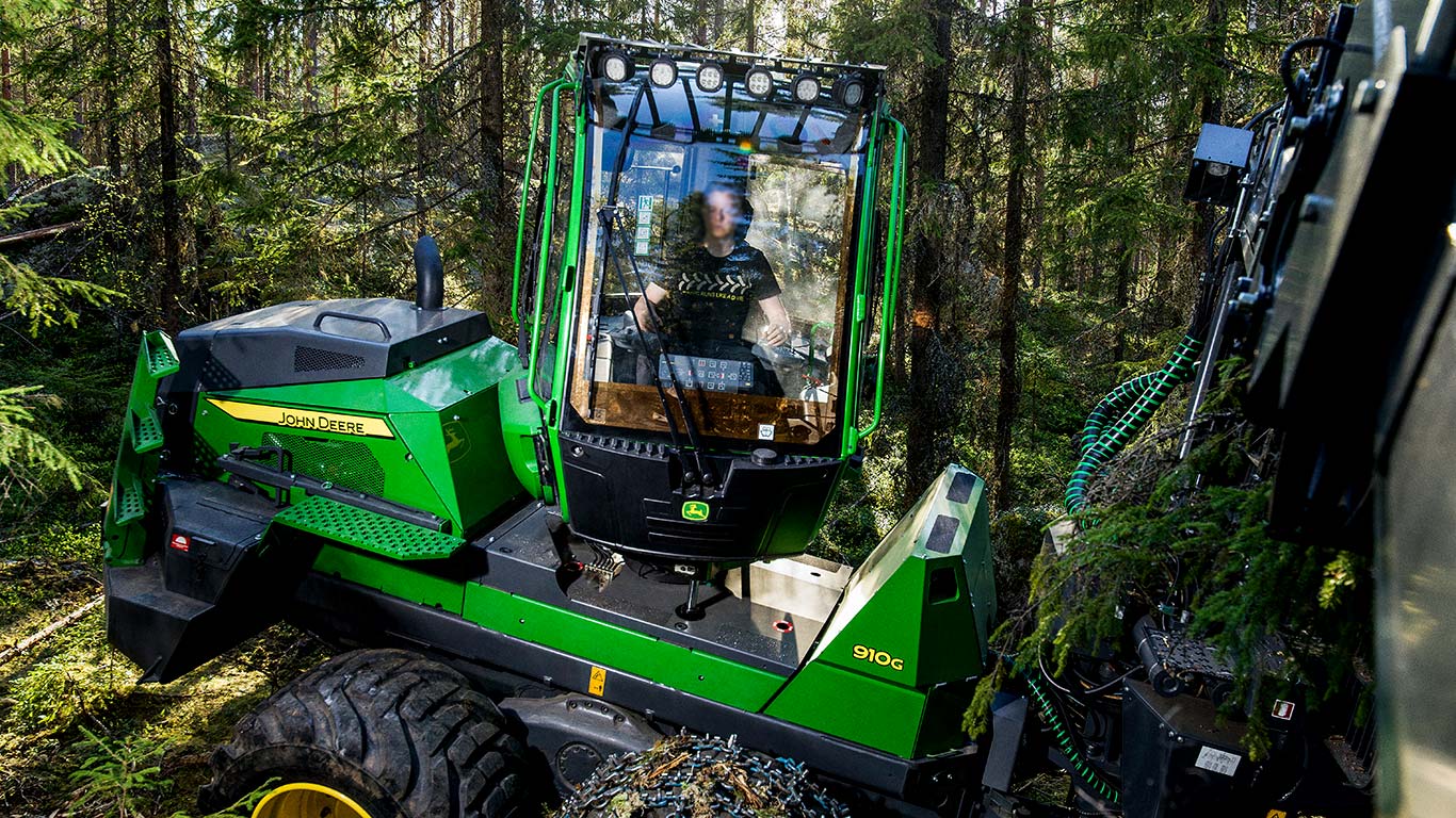 Кабина John Deere 910G