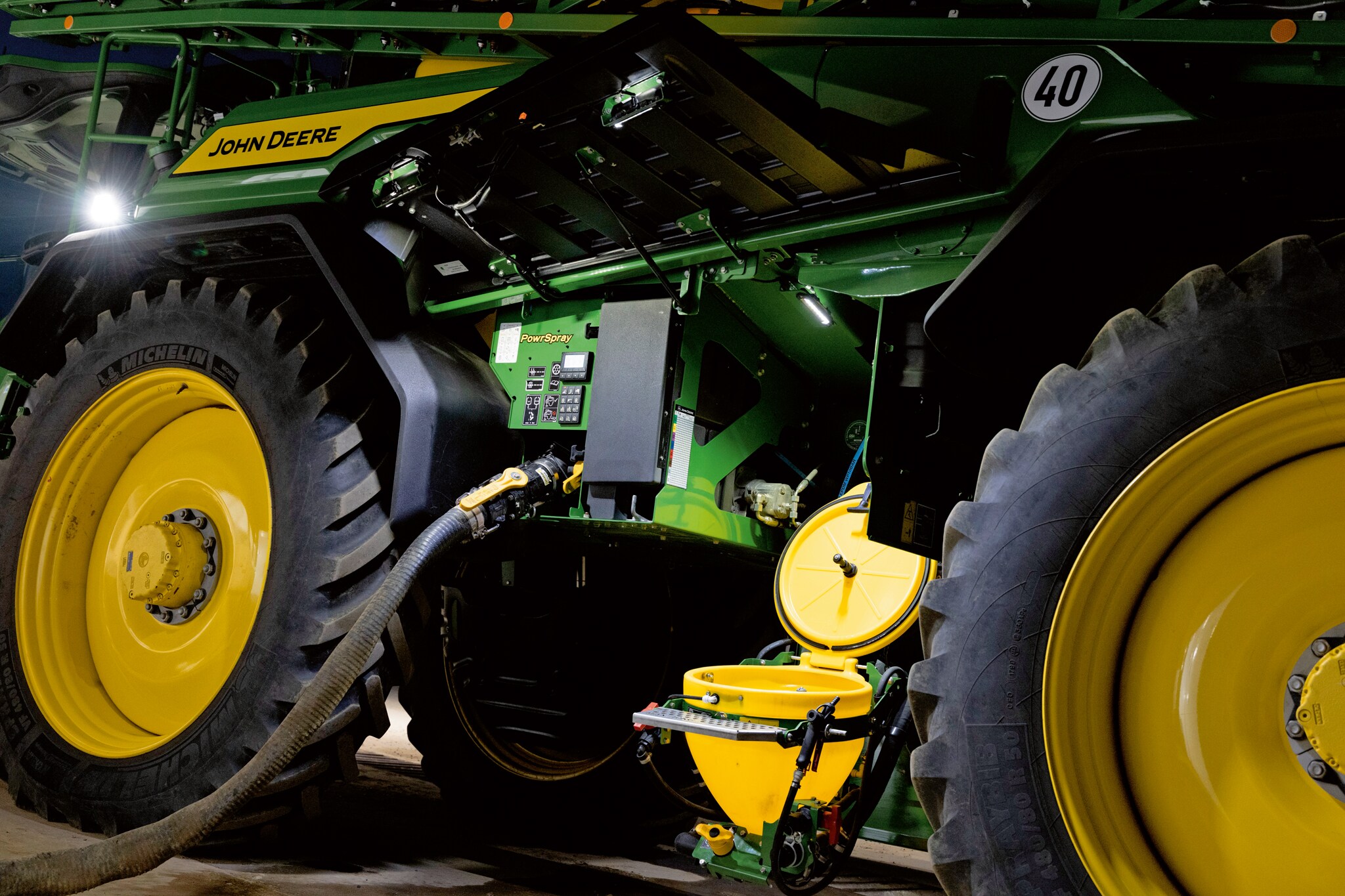 self-propelled-sprayers